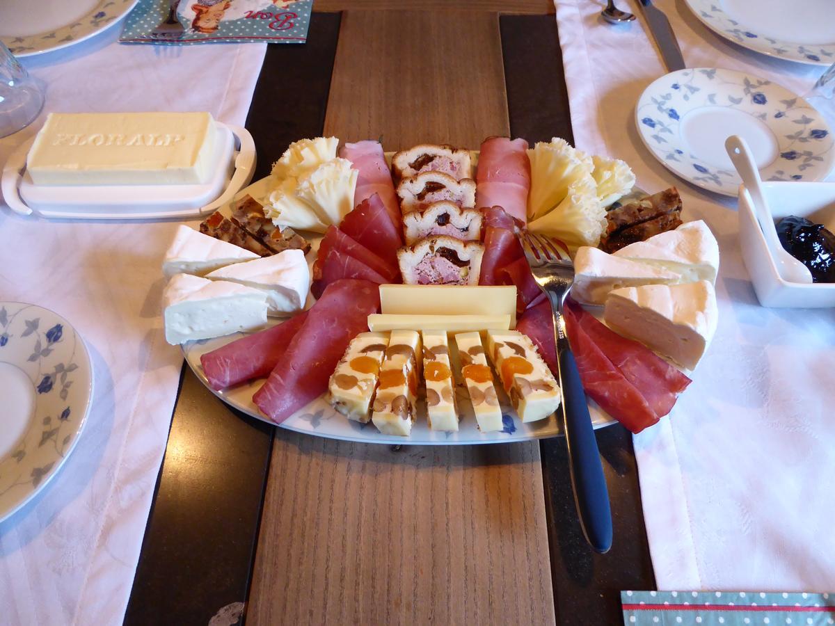 Bed & Breakfast Im Chellhof Benken  外观 照片