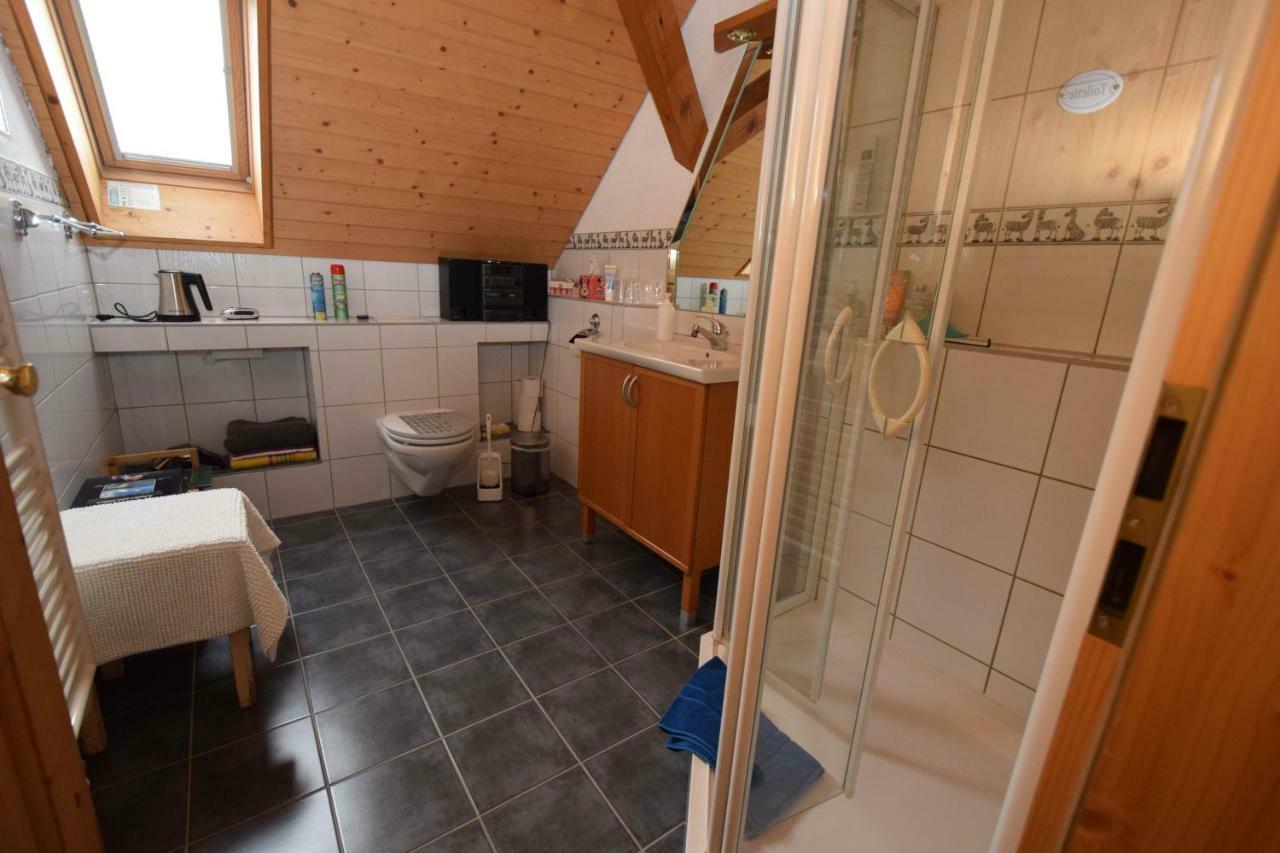 Bed & Breakfast Im Chellhof Benken  外观 照片