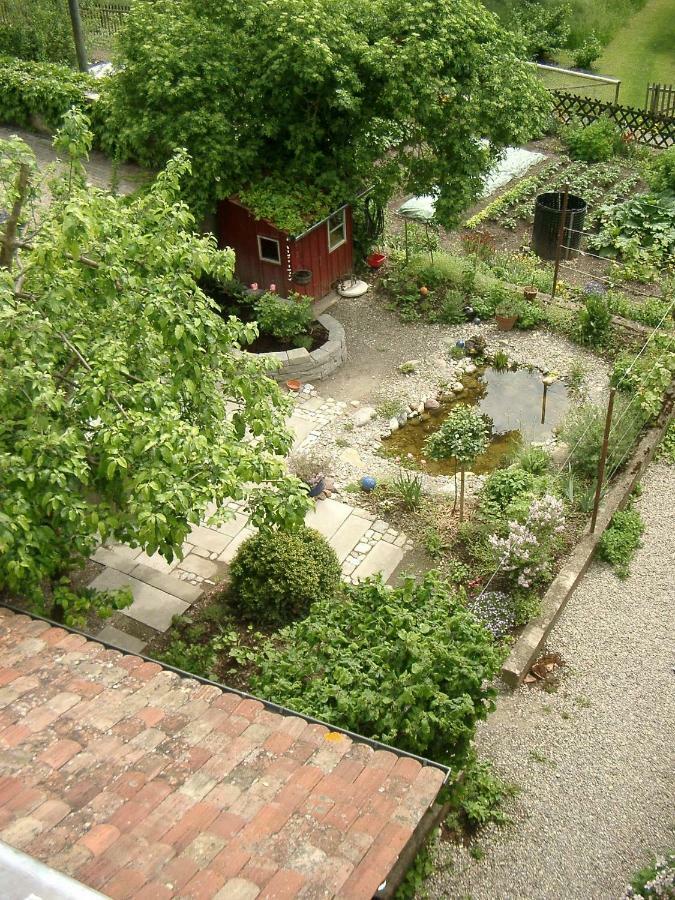 Bed & Breakfast Im Chellhof Benken  外观 照片