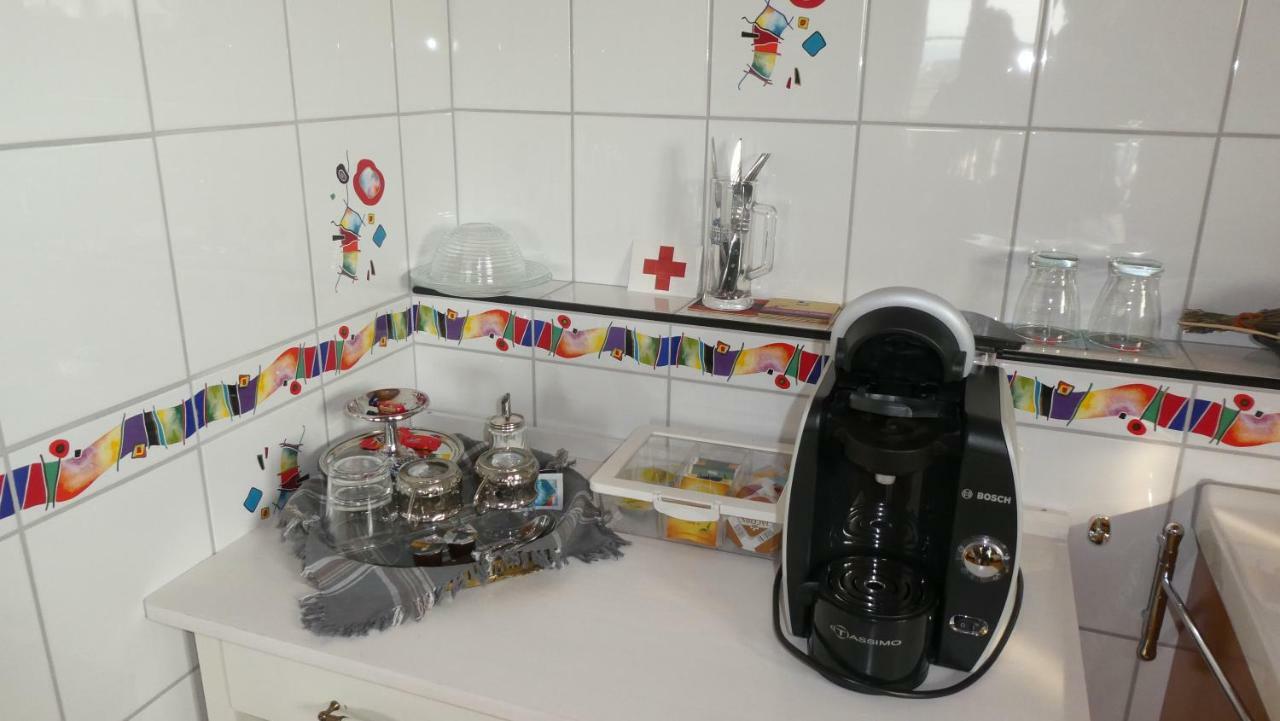 Bed & Breakfast Im Chellhof Benken  外观 照片